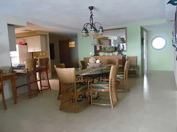 El Cantil Condominiums Resort Cozumel